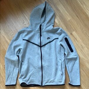 Nike Tech Fleece Gray Full-Zip Hoodie